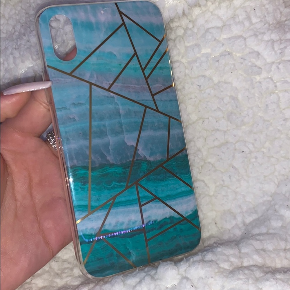 IPHONE X CASE •• NWOT